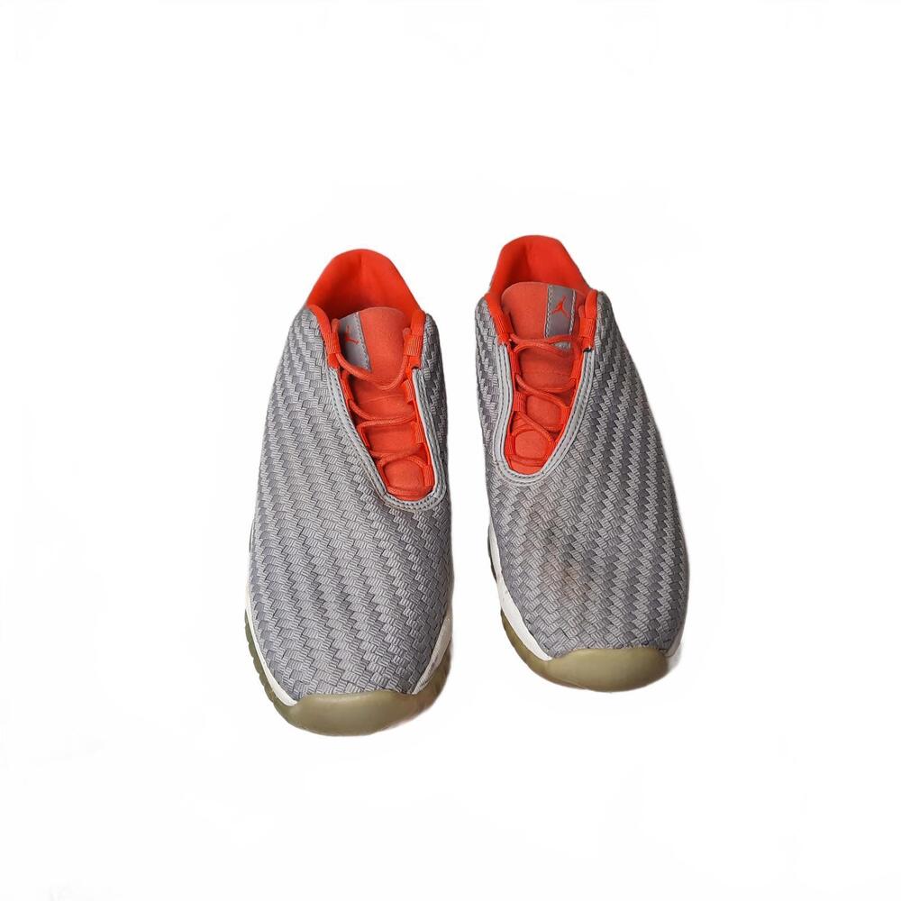 Nike Air Jordan Future Low Wolf Grey and Infrared Men's Sneakers Size 6.5Y‎